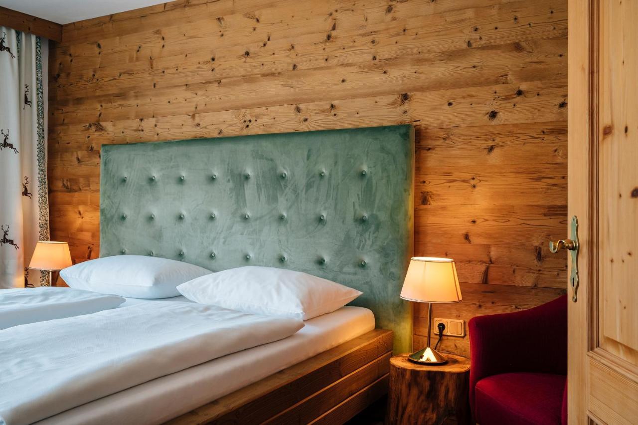 Private Suites Traunkirchen Extérieur photo