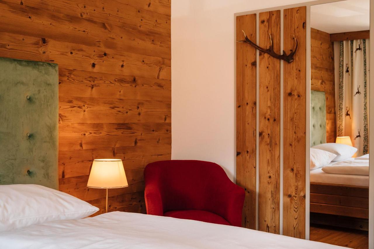Private Suites Traunkirchen Extérieur photo