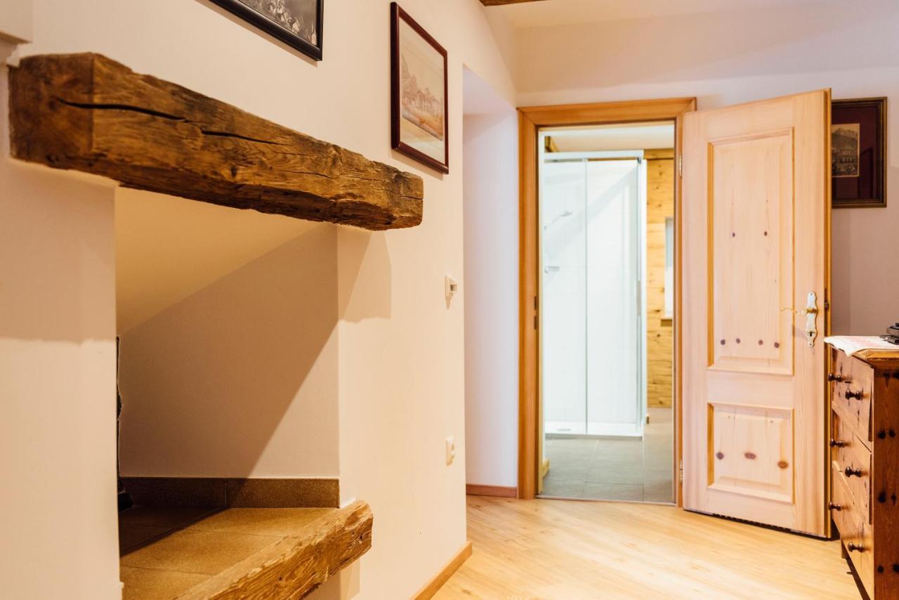 Private Suites Traunkirchen Extérieur photo